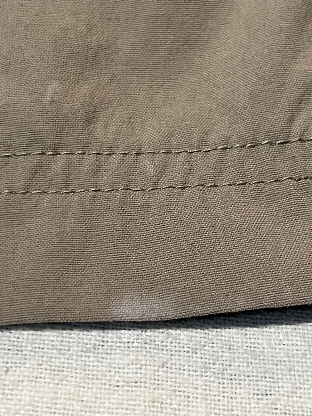 Royal Robbins Stretchy Quick Dry Discovery Hiking Shorts in Tan - Size 8